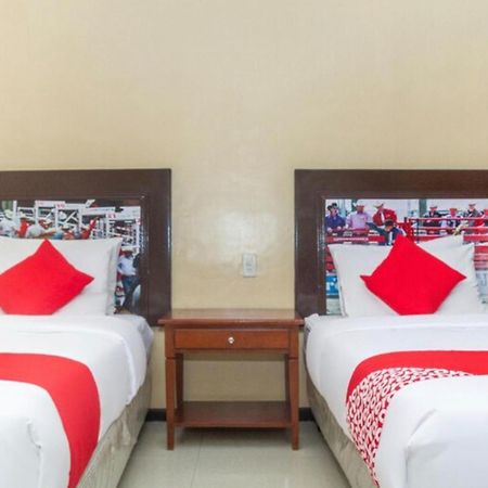 Oyo 133 Jazzy James Country Hotel 2 达沃 外观 照片